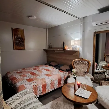 Mobile With Hottub&sauna Ferienhaus *