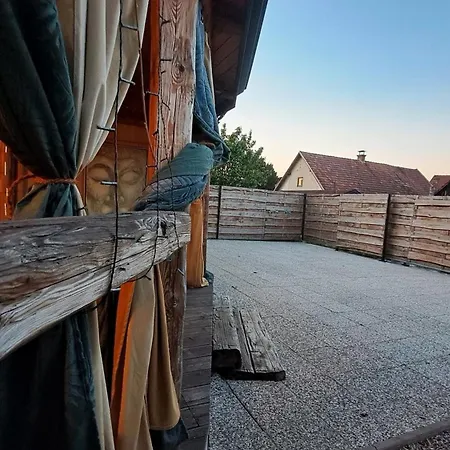 펜션 Mobile With Hottub&sauna Spodnja Polskava