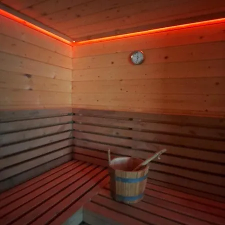 Mobile With Hottub&sauna Spodnja Polskava