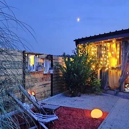 Mobile With Hottub&sauna Holiday home Spodnja Polskava