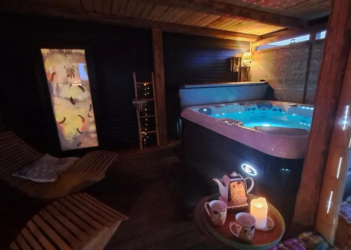 Feriehus Mobile With Hottub&sauna Spodnja Polskava