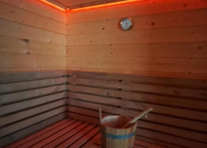 Mobile With Hottub&sauna Spodnja Polskava